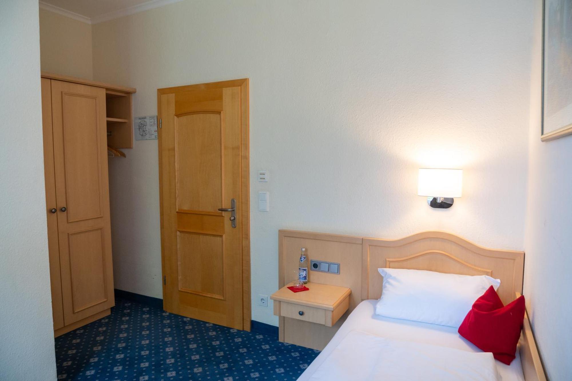 Bischofshof Braustuben Hotel Regensburg Exterior photo