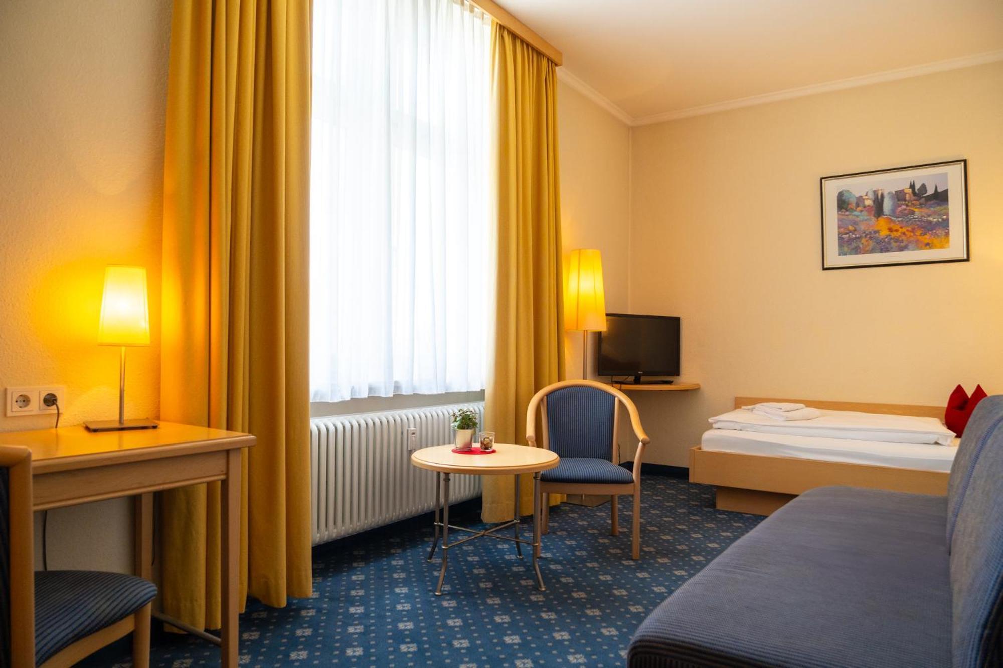 Bischofshof Braustuben Hotel Regensburg Exterior photo