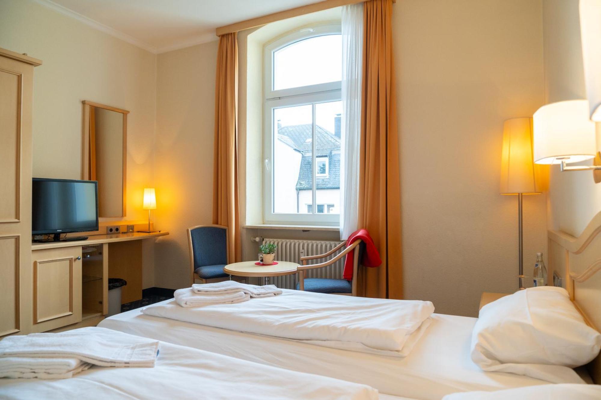 Bischofshof Braustuben Hotel Regensburg Exterior photo